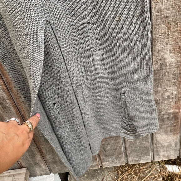 Modx knitted long sleeve distressed sweater dress - Picture 5 of 16
